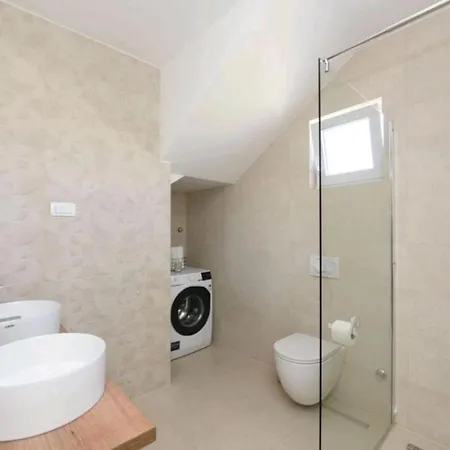 Apartamento Casa Bianca Family Near Sandy With Parking And Rooftop Experience Privlaka (Zadar)