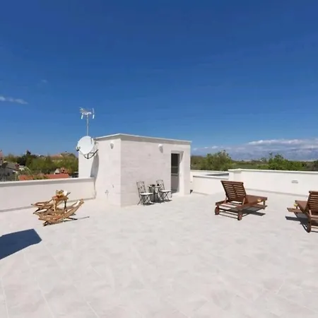 Casa Bianca Family Near Sandy With Parking And Rooftop Experience Privlaka (Zadar)