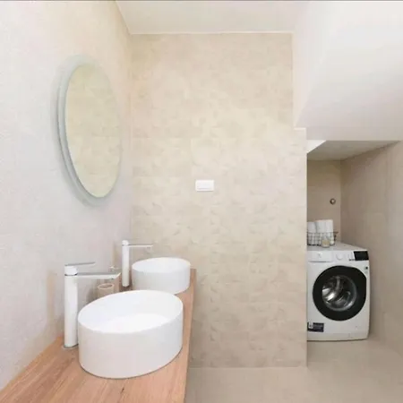 Casa Bianca Family Near Sandy With Parking And Rooftop Experience * Privlaka (Zadar)