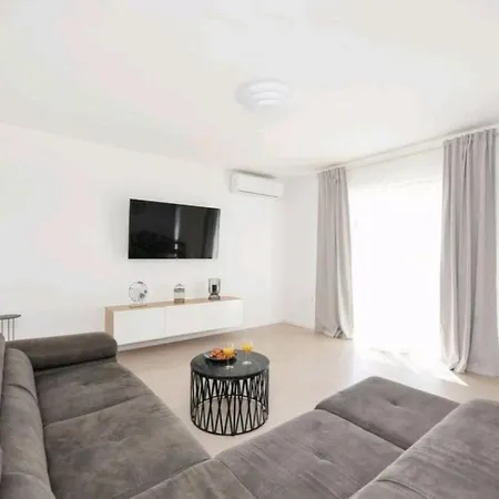 Apartmán Casa Bianca Family Near Sandy With Parking And Rooftop Experience