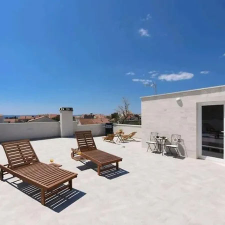 Casa Bianca Family Near Sandy With Parking And Rooftop Experience Privlaka (Zadar)