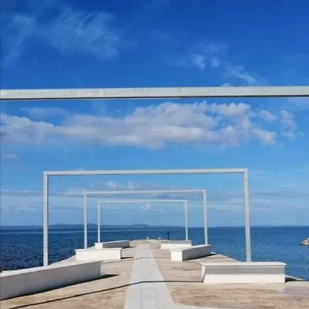 Casa Bianca Family Near Sandy With Parking And Rooftop Experience Apartmán *